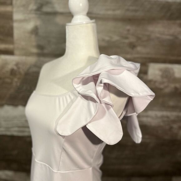 White one-shoulder formal dress 🙂3/$15 - Picture 4 of 14